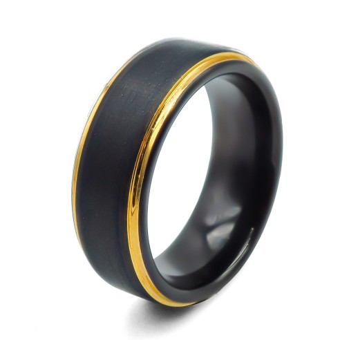 Bague Tungstène - PVD noir - intérieur confort - finition brossée - largeur 8mm - bord biseauté doré